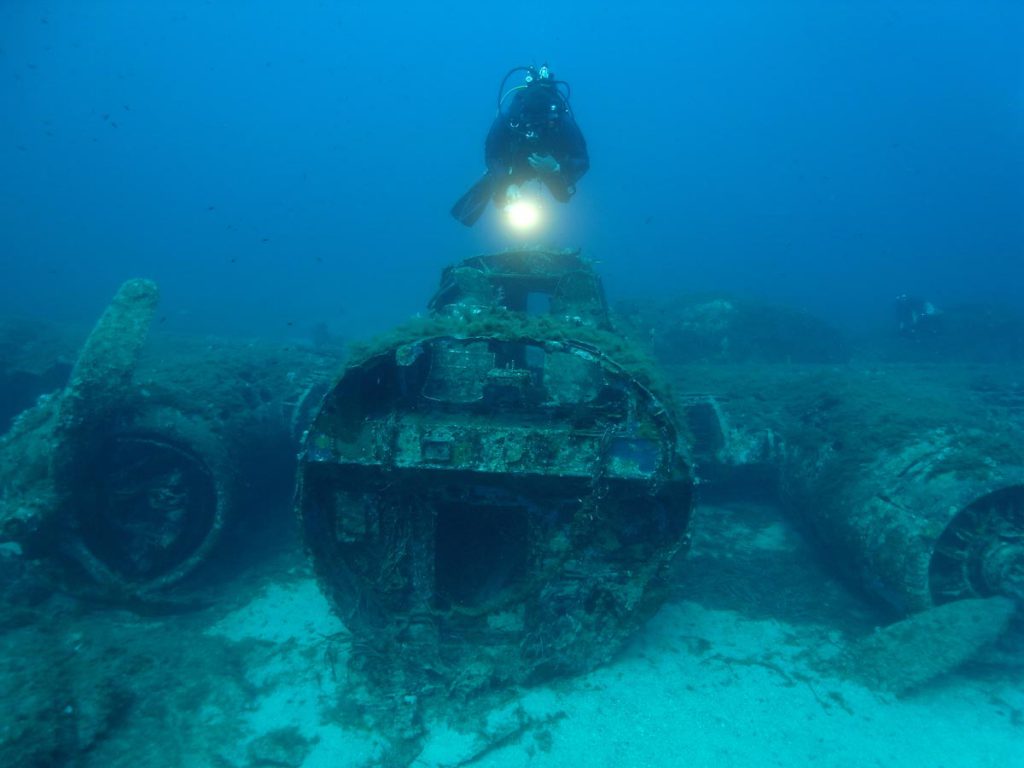 Wreck B17 Front Calvi Corsica
