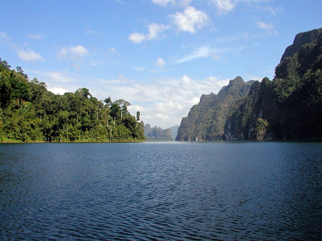 Awesome Cheow Larn Lake Khao Sok Thailand