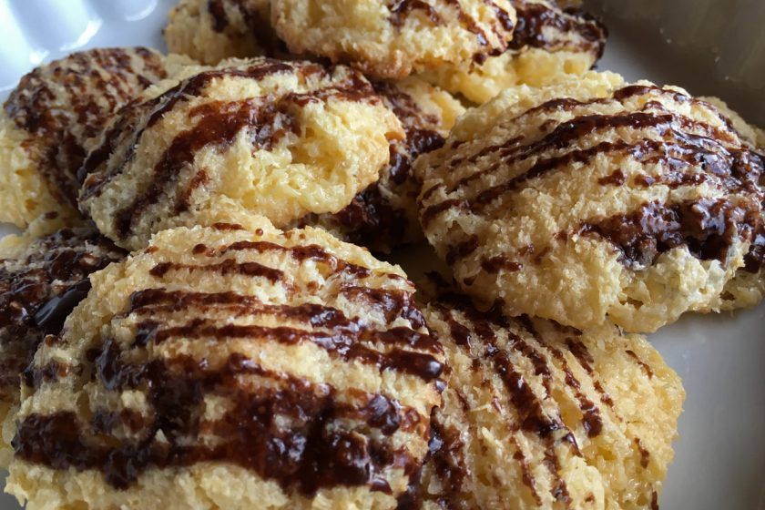 cookies with desiccated coconut